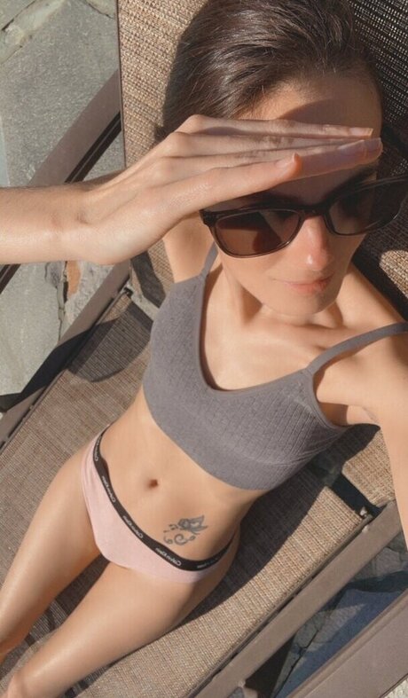 amishbetsy model art photo