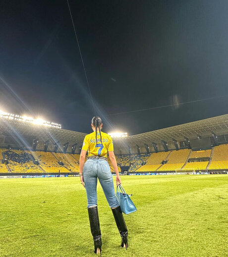 chubby goth onlyfans sexy nude photo