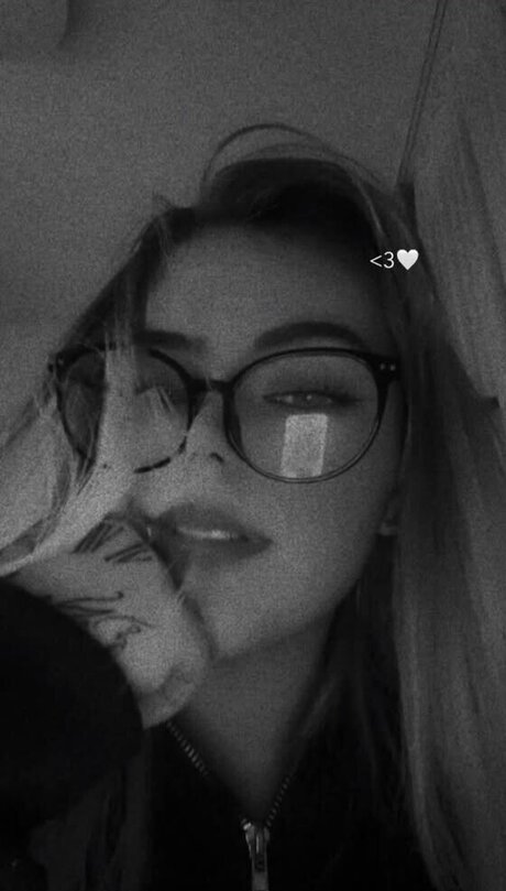 Gloria ebt naked star pictures