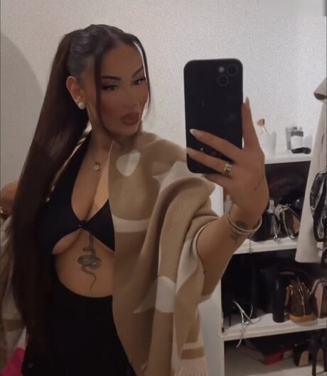 curvy girls onlyfans hot naked images