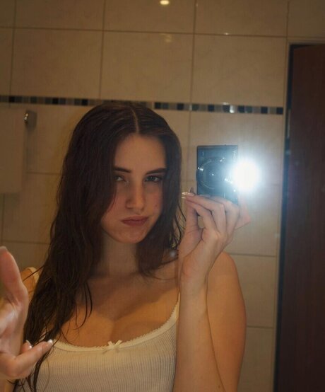 light onlyfans xxx photo