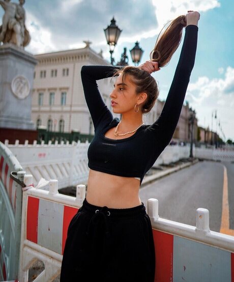 huge shemale onlyfans hd photos