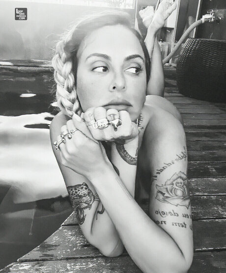 Alinne Rosa erotic actress pic