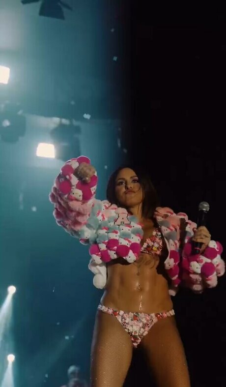 Alinne Rosa sexy model archive