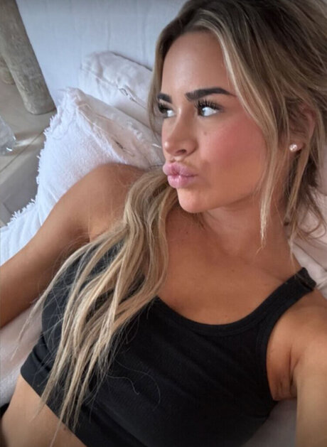 latina lesbian onlyfans sexy nudes pics