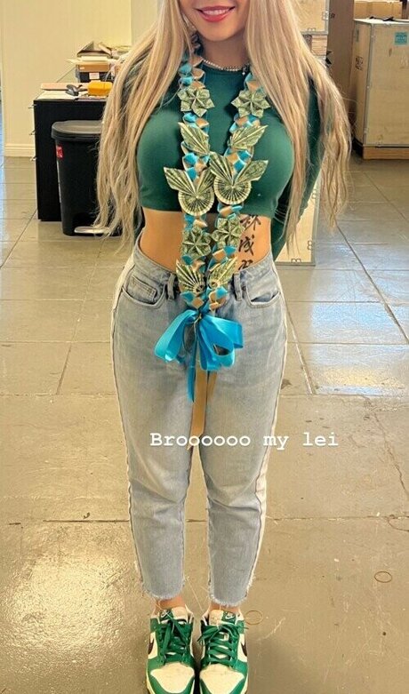 eggtardy sexy actress image