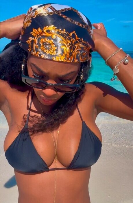 Rayarandd erotic star pic