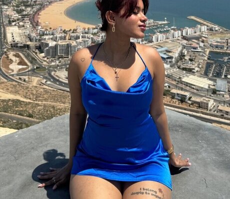 senoritasara beautiful pornstar img