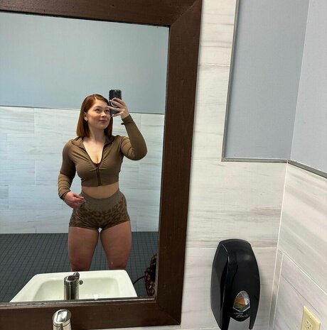 fitlilma exclusive model pic