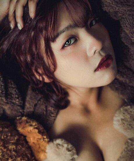 __s w p__ naked model pic