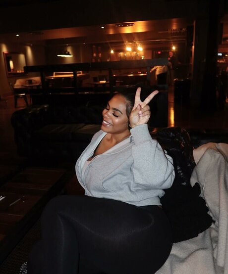 busty mom onlyfans free image