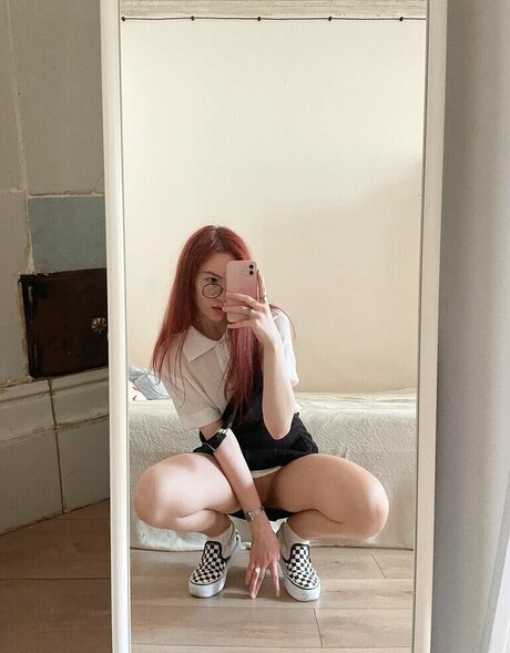 Kuromiromi model pornographic archive