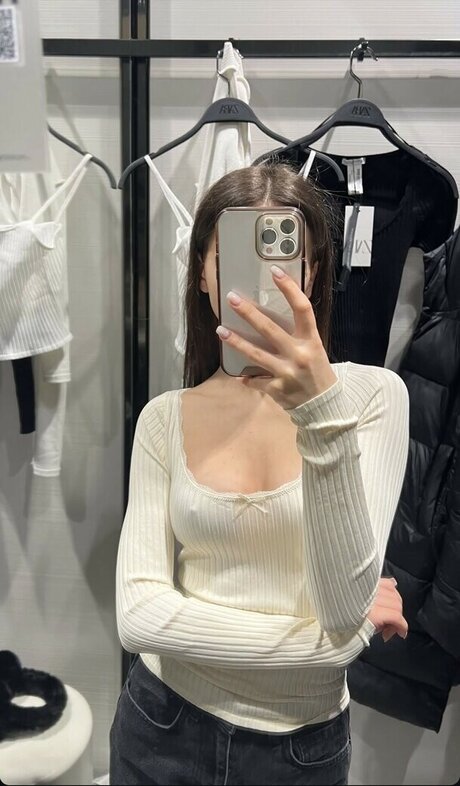 dianka 18 pornstar naked image