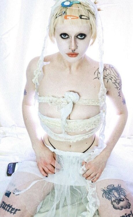 Sophie Meiers star pretty archive