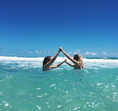 rianabailey nudes model images