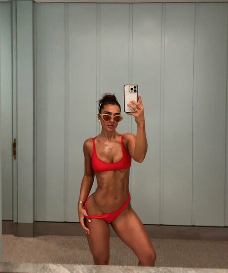 Stef Williams model high quality pictures