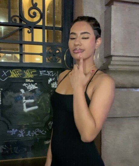 baddiejuu model erotic images