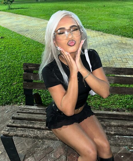 baddiejuu naked actress gallery