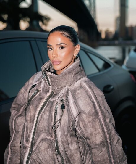 baddiejuu pornstar sexy photos