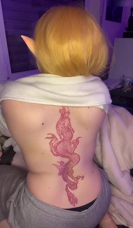 Laurinchhhe model high quality pics