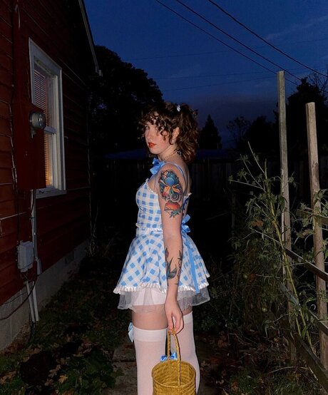 Wolverneen erotic actress image