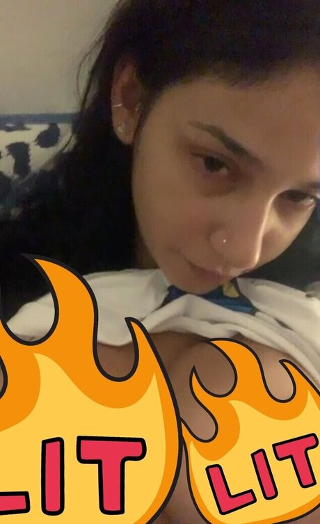 Marina Moraes pornstar naked img