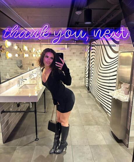 Sad Shordies hot pornstar gallery