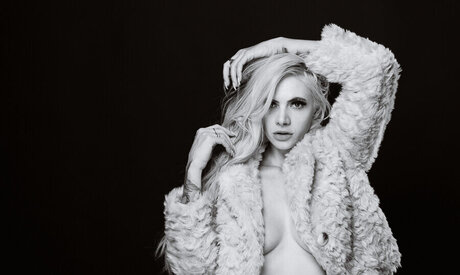 Zooee333 nude star image