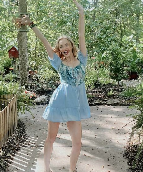 ashleyyy597 model naked pic