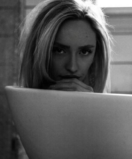 ashleyyy597 nice pornstar pic