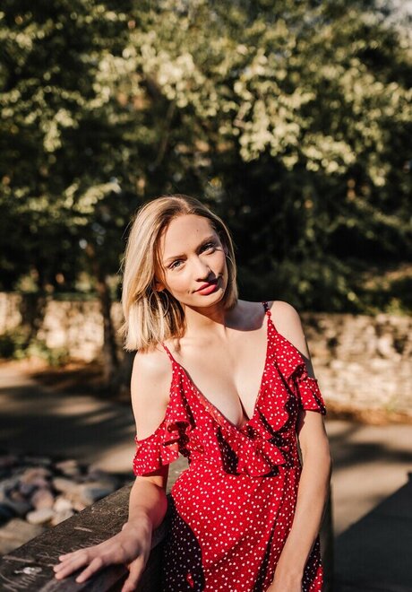 ashleyyy597 model erotic picture