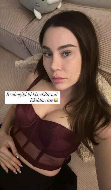 Es1nce pornstar pretty pic