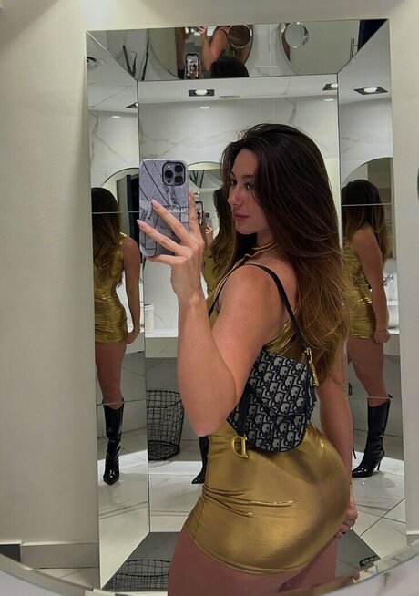 Nara Arce exclusive actress pictures