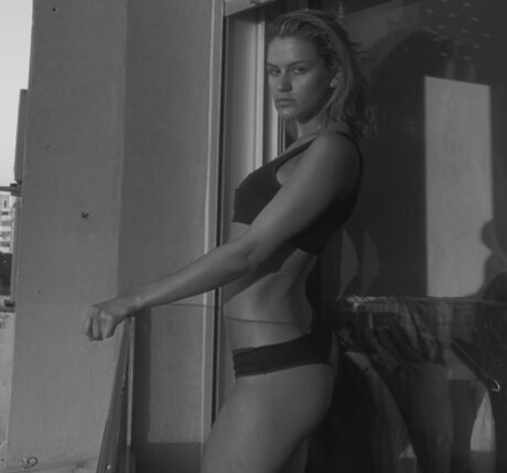 missrogb hot pornstar img