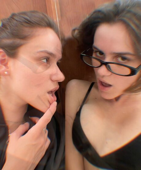 missrogb model nice photo