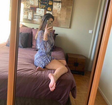 adriana feetgirl hot model pics