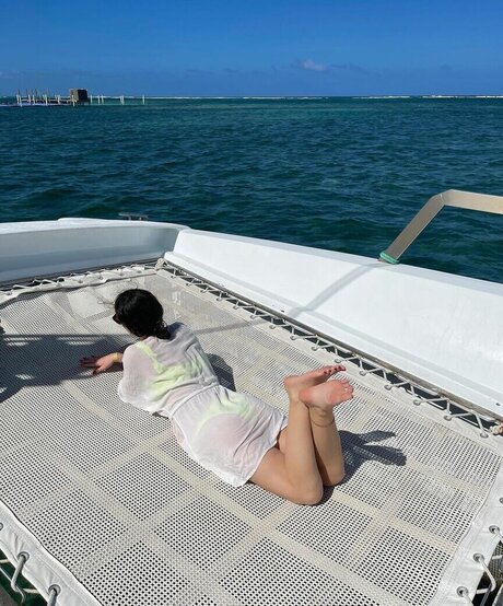 adriana feetgirl star perfect photos