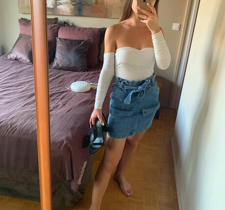 adriana feetgirl hot pornstar img