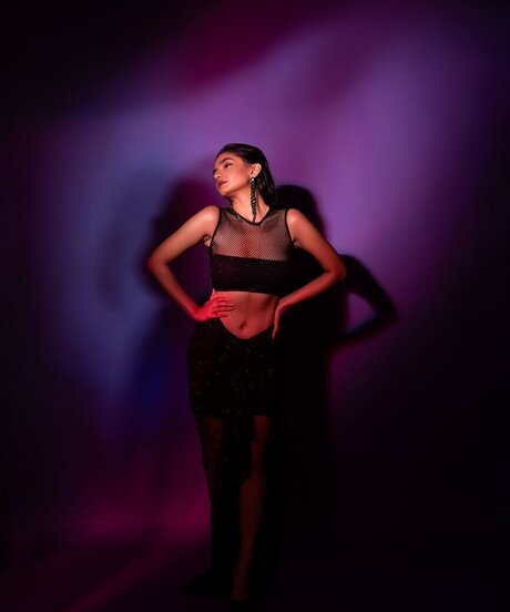 Anushka Sen model top pic