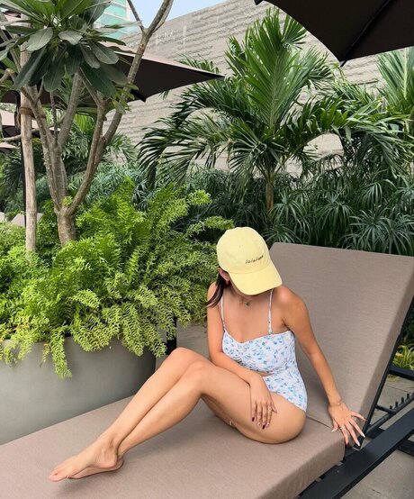 Anushka Sen top pornstar image