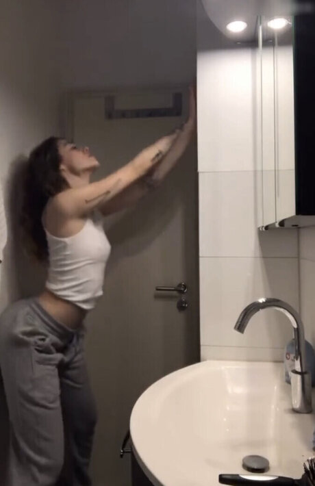 Janaxnell star best pics