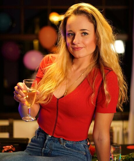 Camille LV art actress gallery