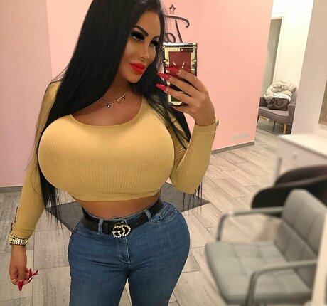 Real Barbie Berlin model beautiful img