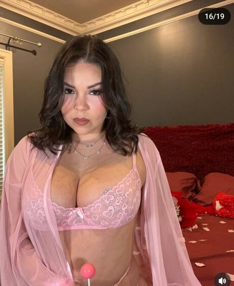 Amandatelek pretty actress img