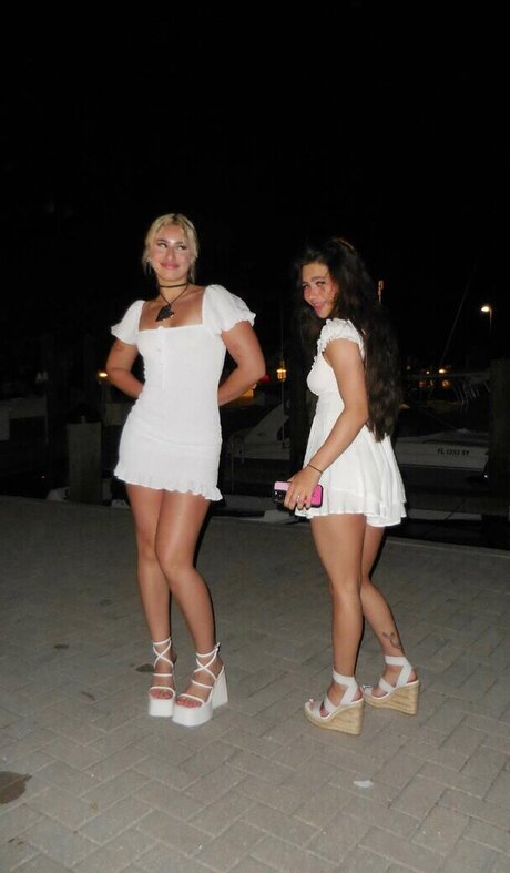 Thelatgirl sex pornstar img