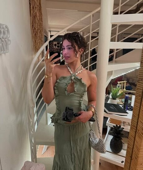 Thelatgirl adult star gallery