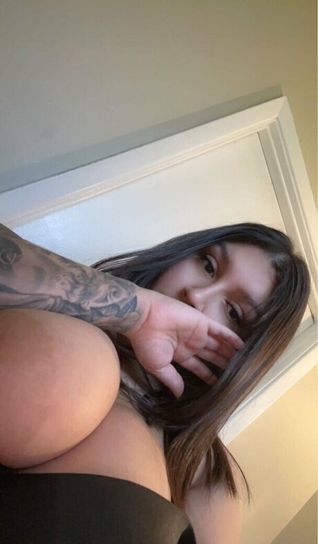 Ilenesvanity star erotic image