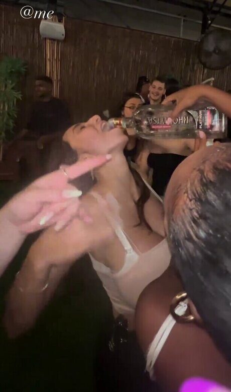 shir vaturi naked actress pictures