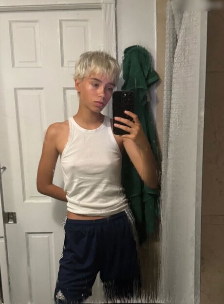 Lisa und Lena model nude pic