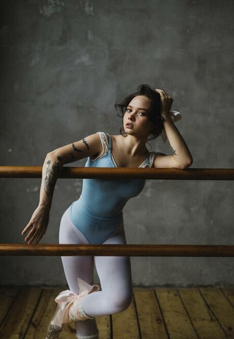 Enina24 erotic star photos